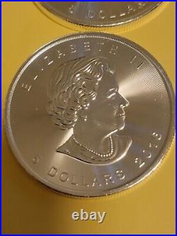 (1) Roll of 25 2016 1 oz. 9999 Silver Bullion CANADIAN MAPLE LEAF COINS 25 COIN