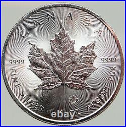 2014 CANADA UK Queen Elizabeth II MAPLE LEAF 1 OZ Vintage Silver $5 Coin i93782